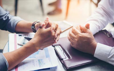 Negociações de Altos Valores e Complexidade